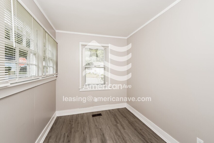 Building Photo - 7244 Rome Ave