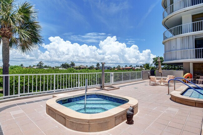 Building Photo - 3210 S Ocean Blvd