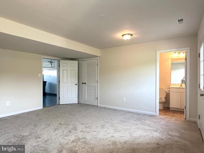 Building Photo - 10373 Lantern Ln