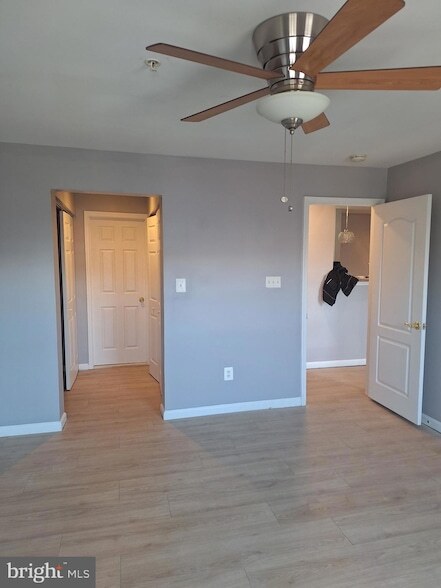 Building Photo - 8921 Town Center Cir
