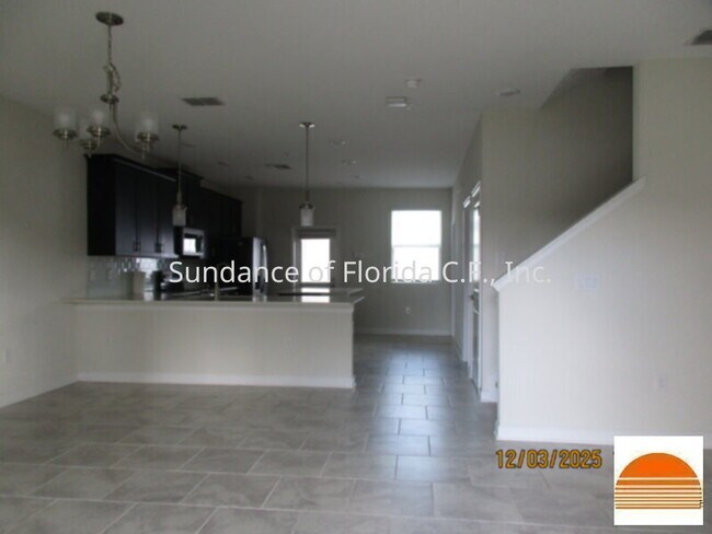 Building Photo - Orange county Beautiful 2 story house with 2 car garage