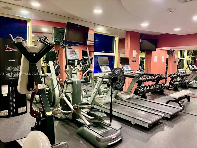 Building Photo - 9172 Collins Ave