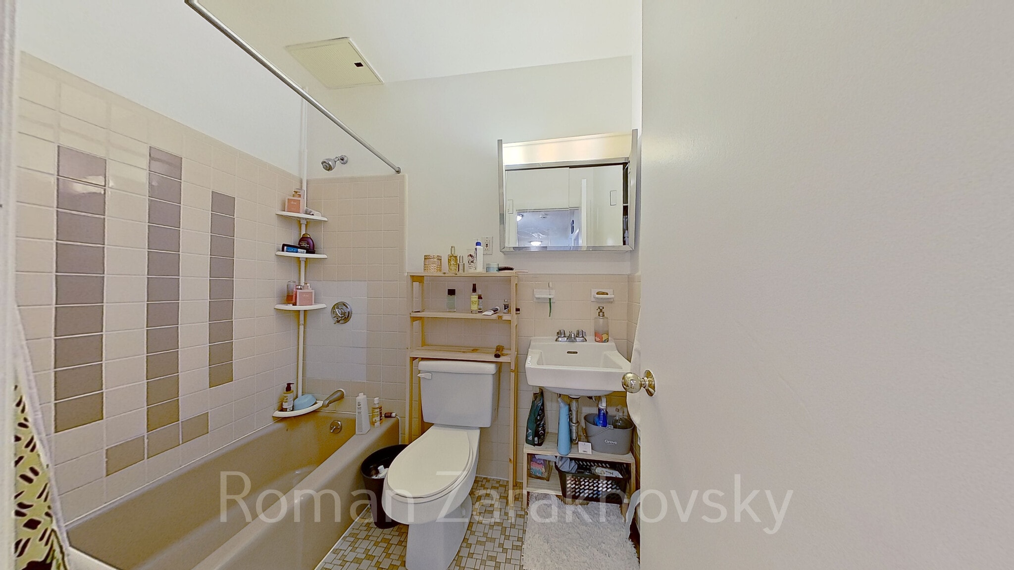 Building Photo - 85 Sutherland Rd