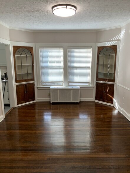 Building Photo - 2628 Traymore Rd