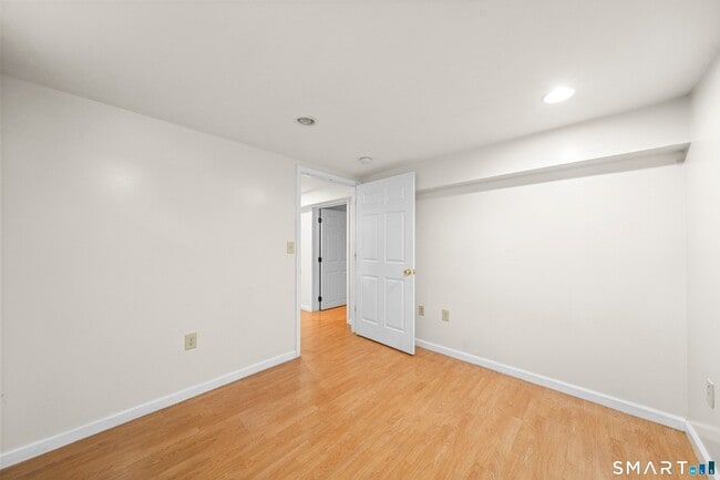 Building Photo - 209 Pne Ln Ext