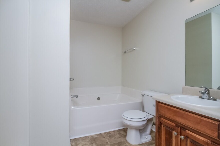 Building Photo - 6006 Boxer Pl