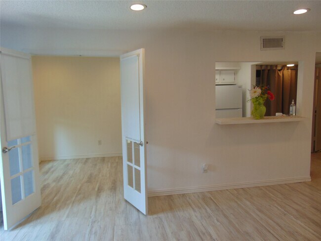 Building Photo - 3220 69th St
