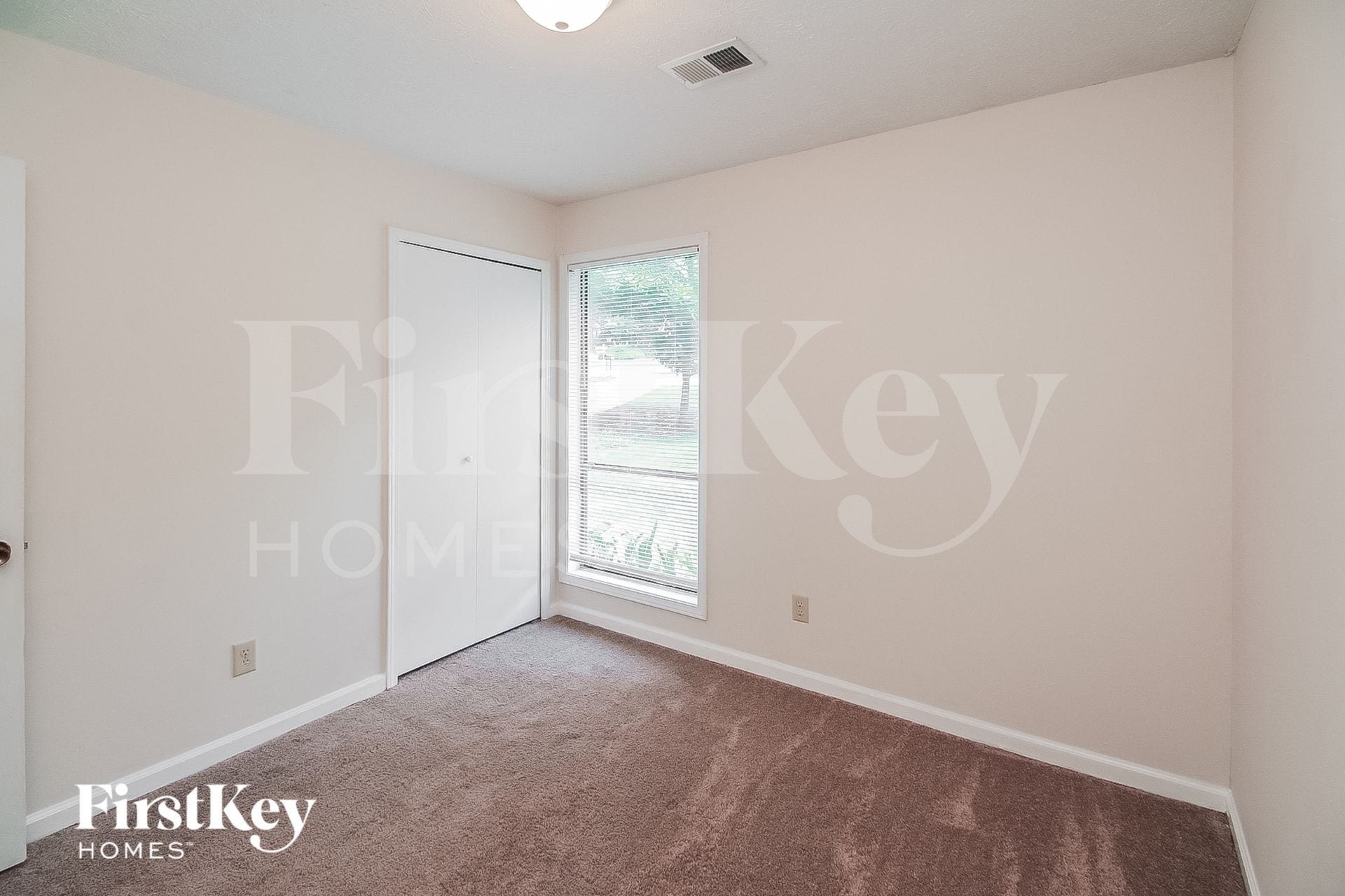 Building Photo - 205 Lanyard Loop