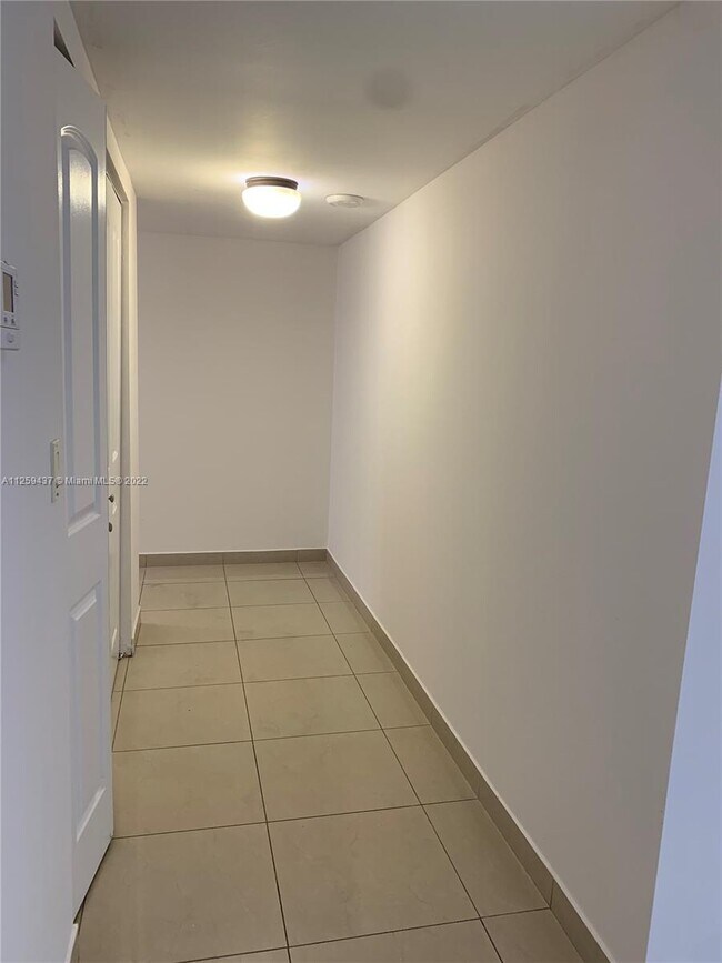 Building Photo - 600 Three Islands Boulevard