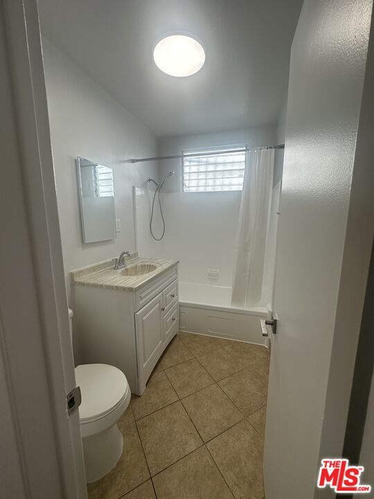 Building Photo - 8360 Blackburn Ave