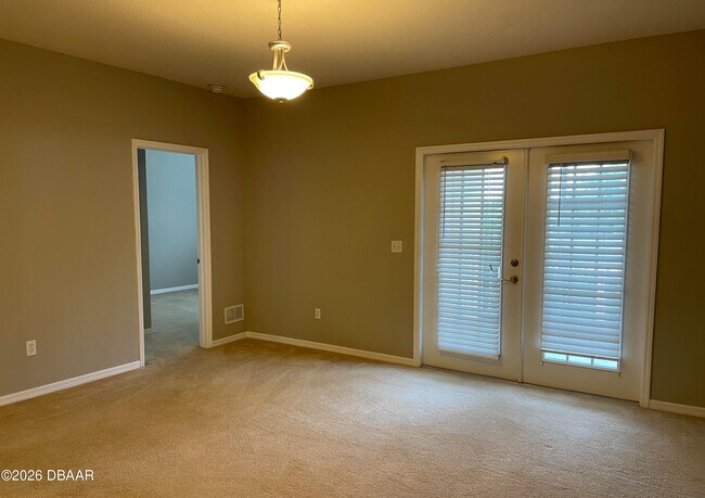 Building Photo - 830 Airport Rd