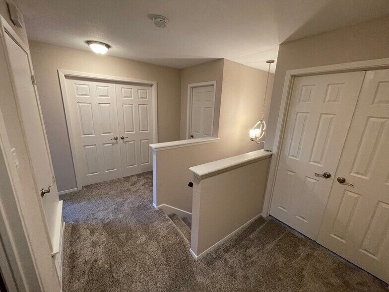 Building Photo - 4106 Cortina Dr