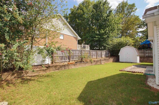 Building Photo - 209 Bridgeway Cir