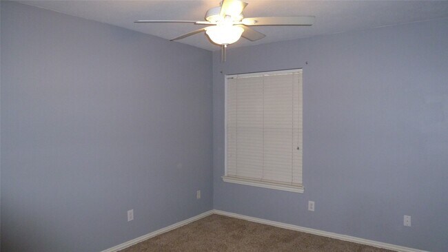 Building Photo - 4823 Cypress Spring Dr