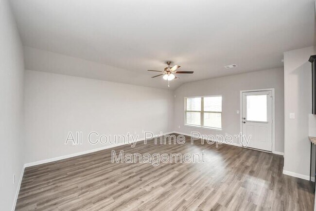 Building Photo - 13318 Villa Sola Dr