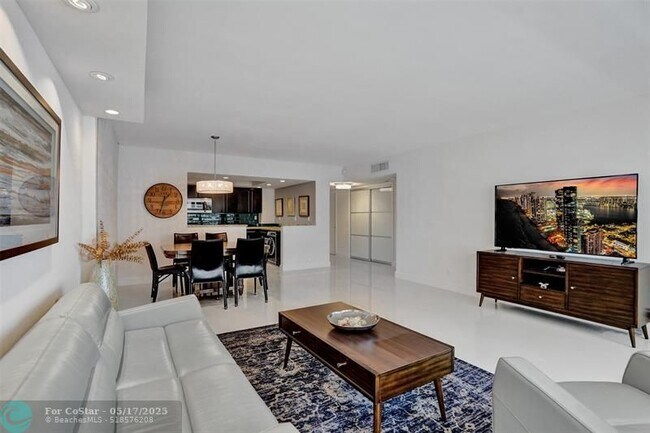 Building Photo - 3750 Galt Ocean Dr