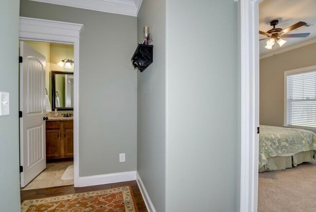 Building Photo - 5464 Everlook Cir