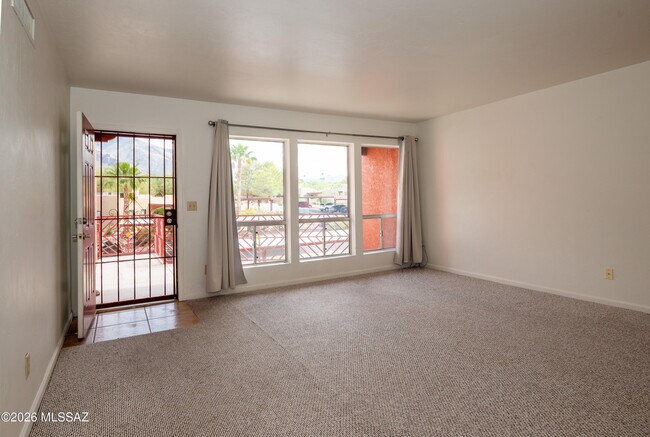 Building Photo - 6255 N Camino Pimeria Alta
