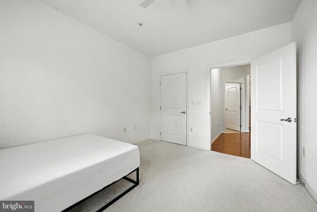 Building Photo - 2665 Prosperity Ave