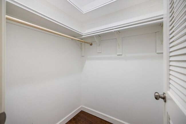Building Photo - 818 Plum Tree Ln