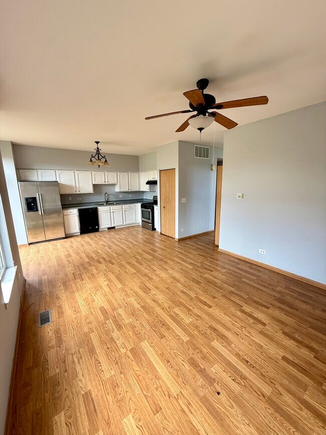 Building Photo - 2208 Rebecca Cir