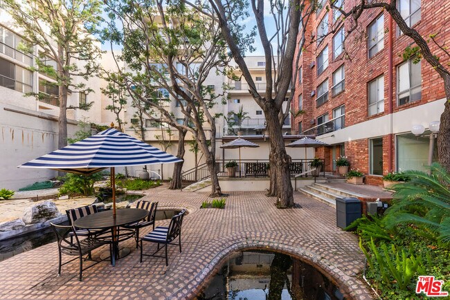 Building Photo - 1440 Veteran Ave