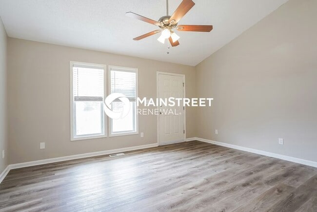 Building Photo - 3 Bedroom Pet-Friendly Home in Zebulon, NC with Main Street Renewal