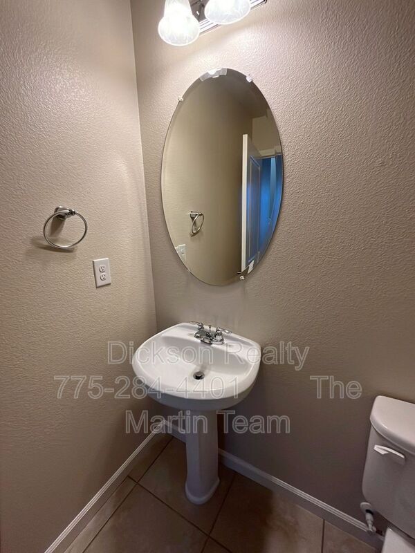 Building Photo - 7136 Cinder Village Dr