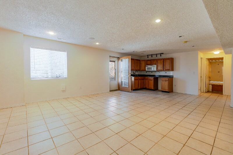 Building Photo - 6115 Fescue Dr