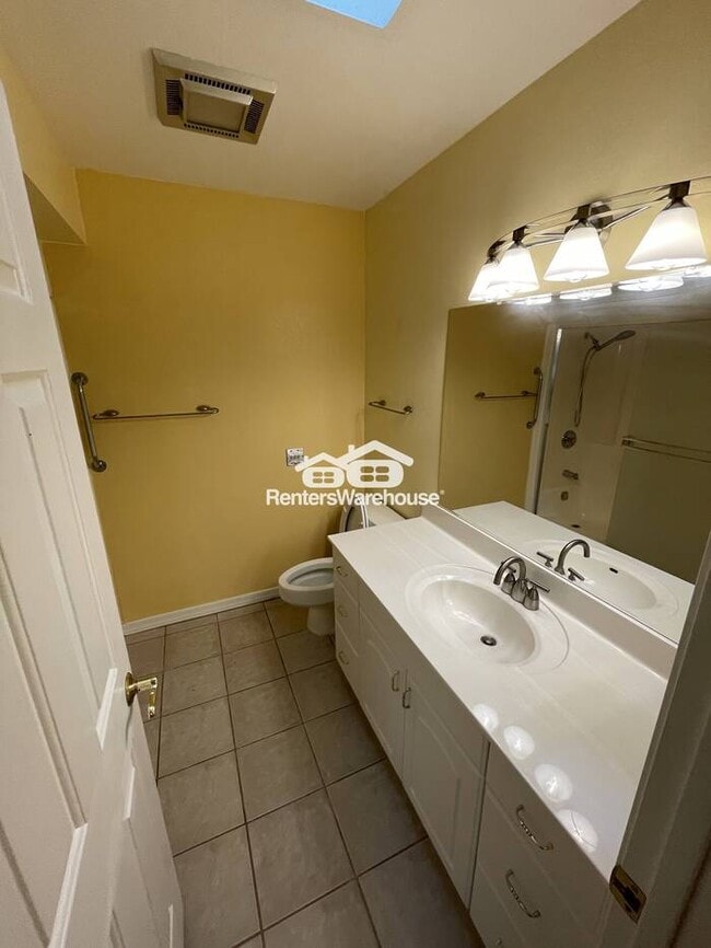 Building Photo - Your New Home, Clean and Bright 3Bd 2Ba fo...