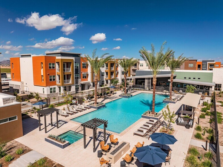 Building Photo - 17445 W Lower Buckeye Rd