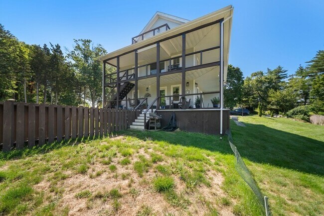 Building Photo - 54 Canterbury St