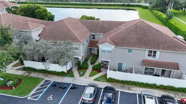 Building Photo - 5467 SW 125th Terrace