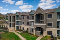 Building Photo - Summit at Salado Creek