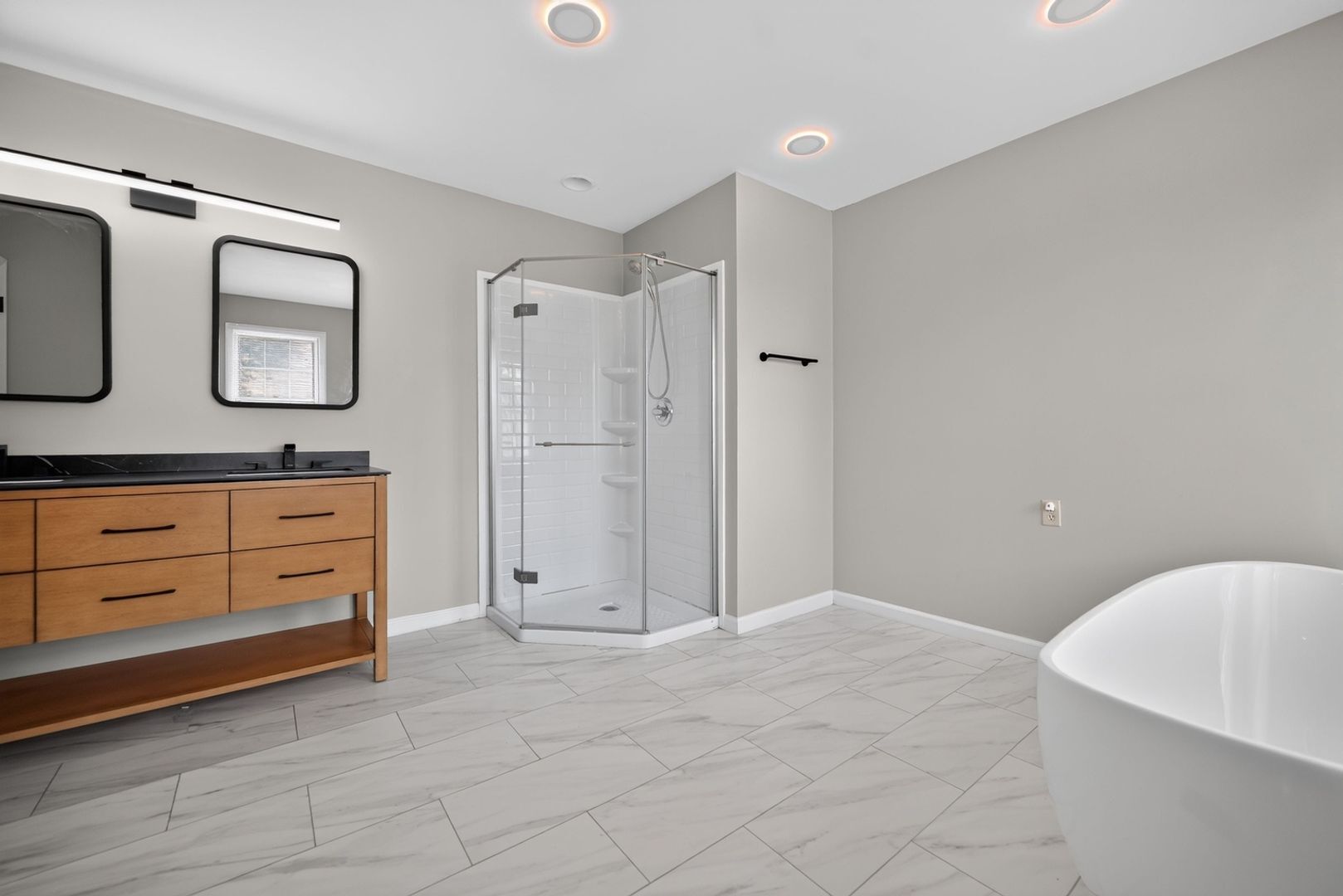 Building Photo - 305 Autumn Ridge Dr