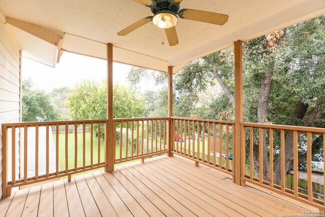 Building Photo - 224 Shadyview Dr