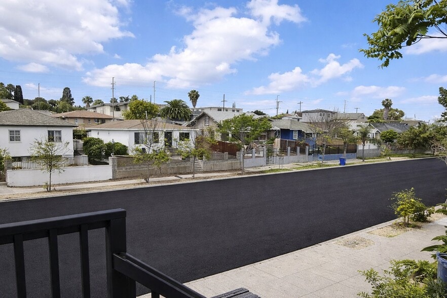 Building Photo - 2096 Franklin Ave