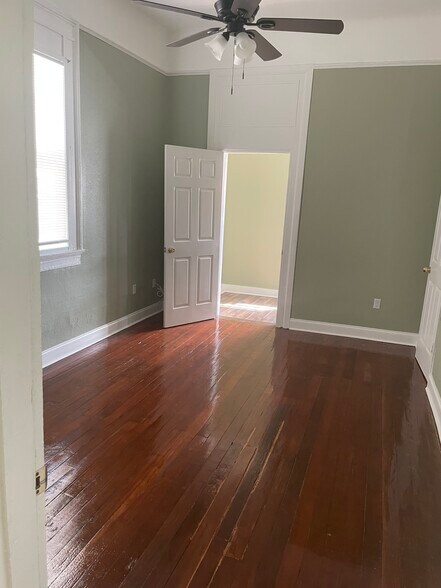 Building Photo - 2330 Ursulines Ave