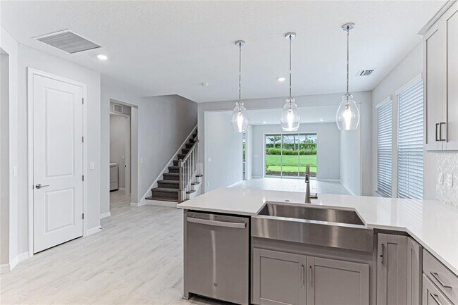 Building Photo - 8440 Skye Rnch Blvd