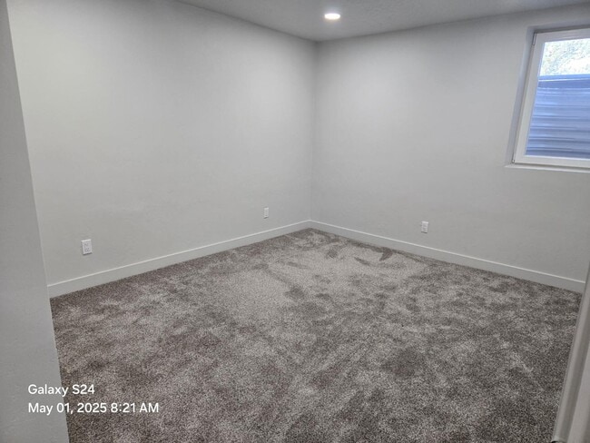Building Photo - 309 E 200 S