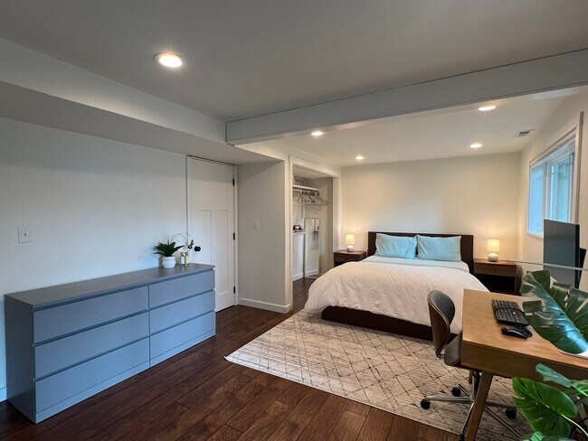 Building Photo - 118 153rd Pl SE