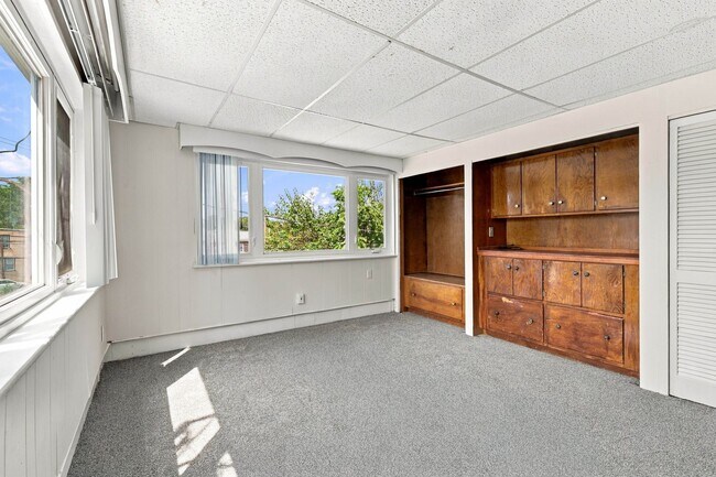 Building Photo - 849-851 Manor St