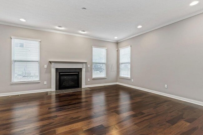 Building Photo - 5912 Danann Dr