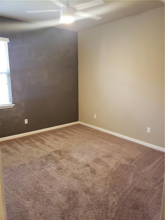 Building Photo - 662 Hot Spring Valley