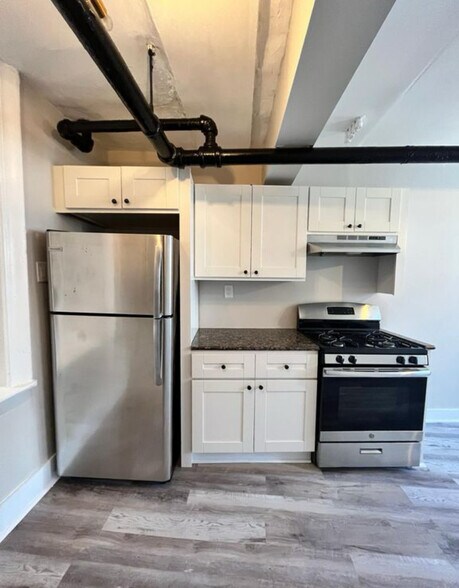 Building Photo - 104 Belmont Ave