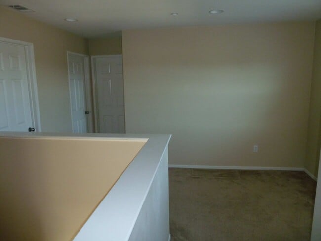 Building Photo - 41900 Davenport Way