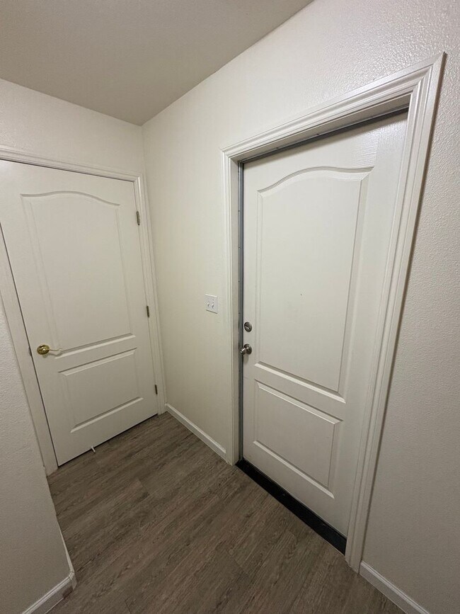 Building Photo - Beautiful home with pool Available Now!