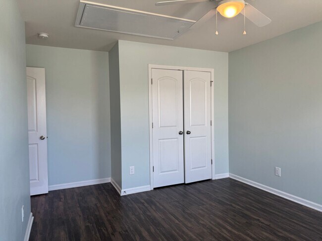Building Photo - 6380 Durango Way
