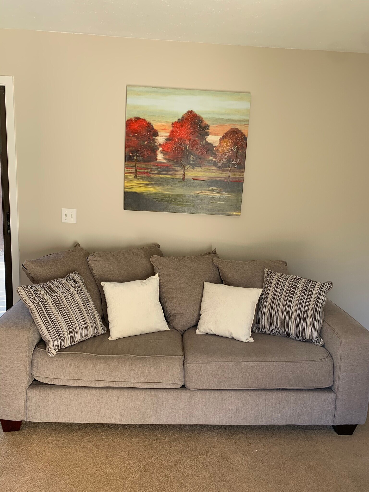 Building Photo - 10092 Hideaway Cove