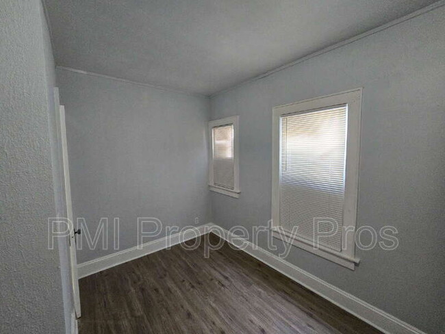 Building Photo - 3895 Dr. William Finlayson St
